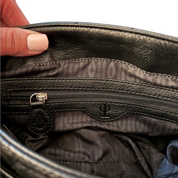 JENNIFER LOPEZ J Lo Black Embroidered Bag with Chain and Faux Leather. - Picture 4 of 12